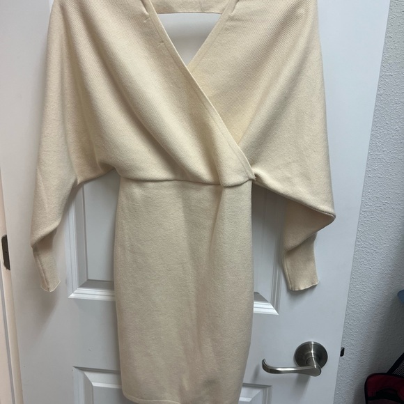 Knit dress size small looks so beautiful on. - Picture 3 of 3